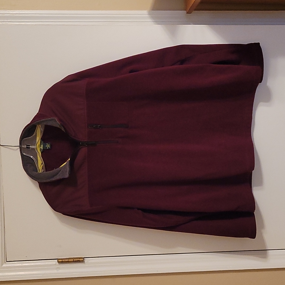 Bass maroon fleece pullover